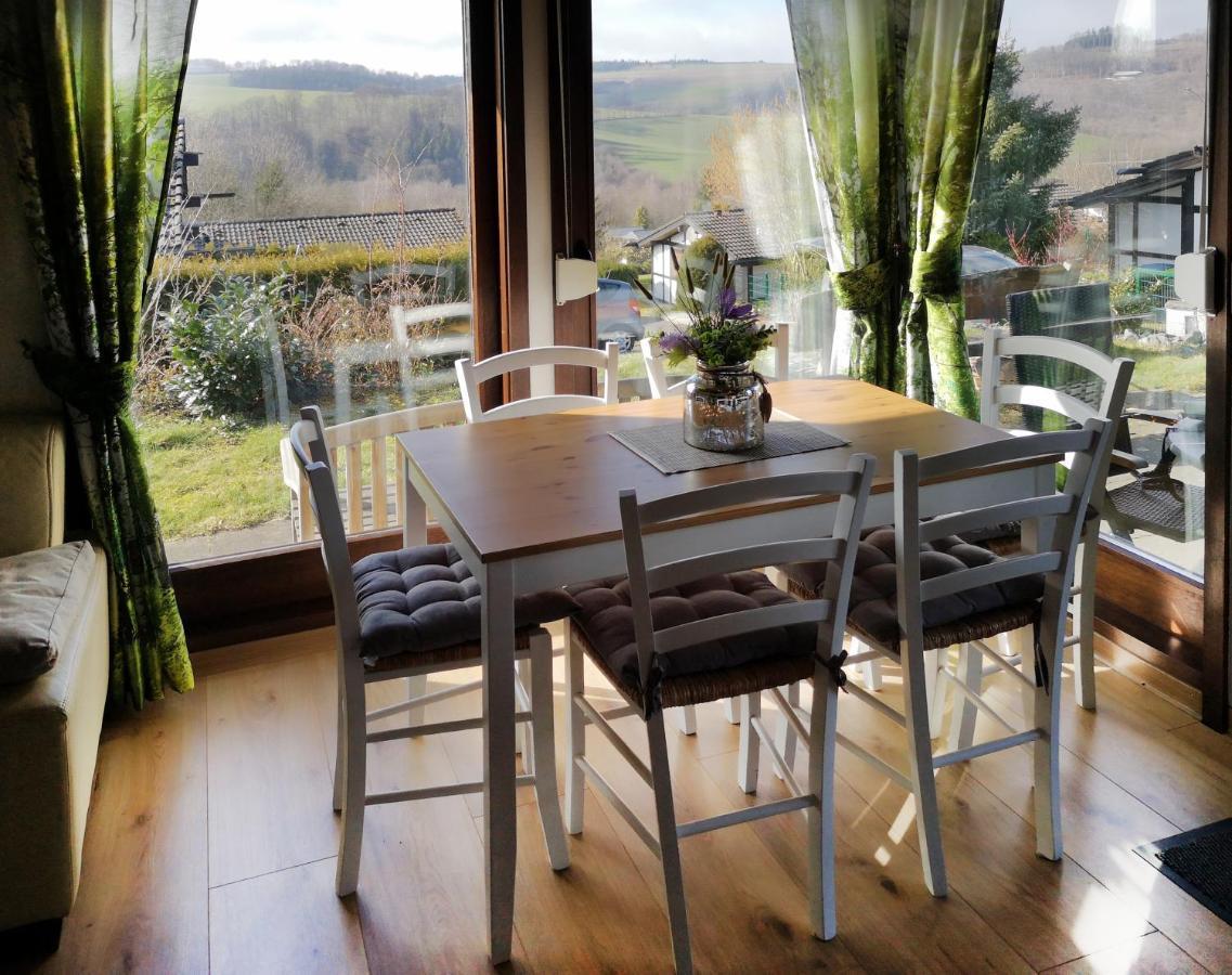 Ferienhaus Lena Im Sauerland Direkt Am Hennesee Meschede Exterior foto
